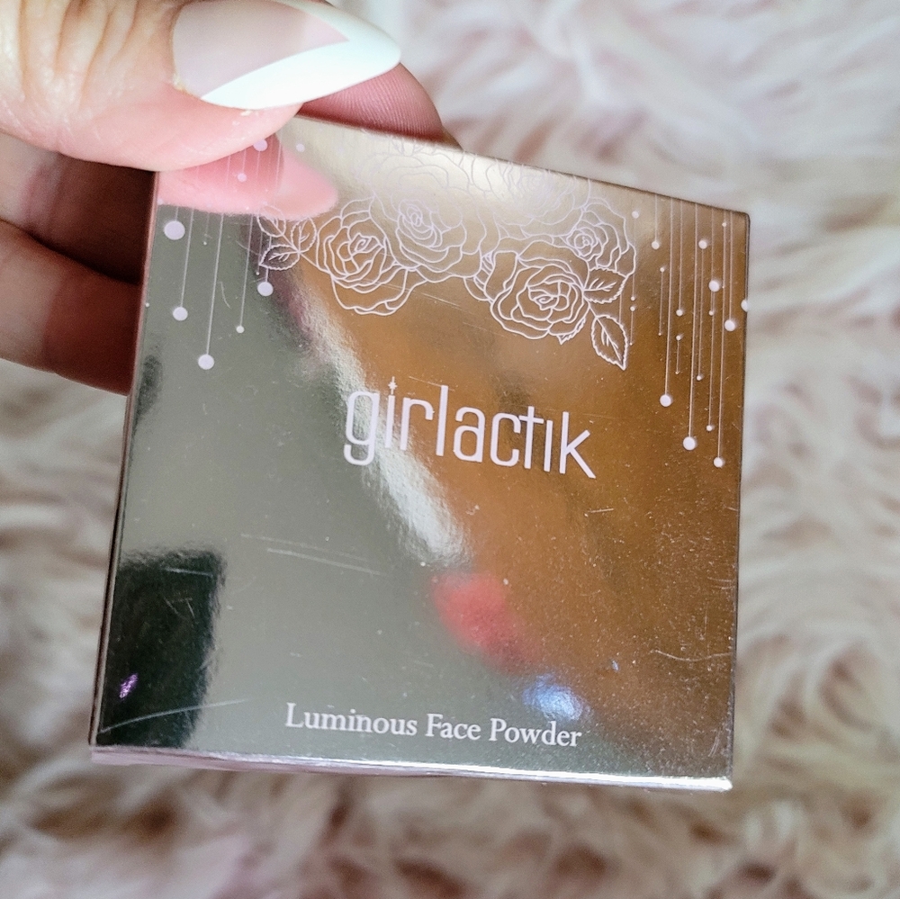 Luminous Face Powder in neutral